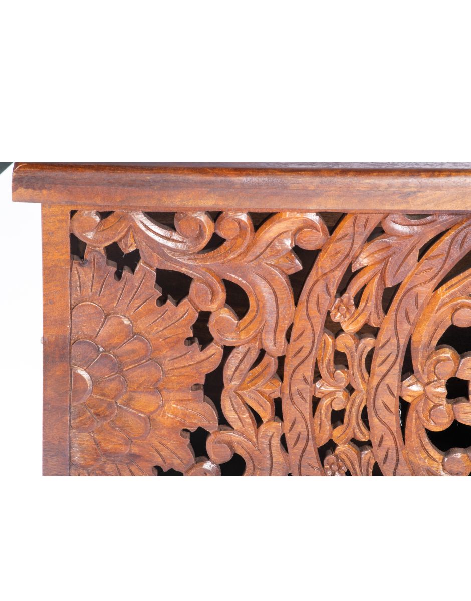 WOODEN CARVED BOX